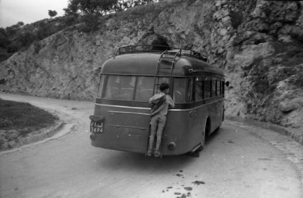 Italia del Sud. verso Messina - autobus