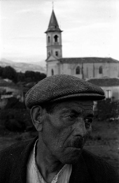 Italia del Sud. ritratto maschile - uomo anziano