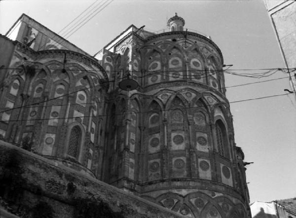 Italia del Sud. Monreale - duomo - abside - decorazione esterna