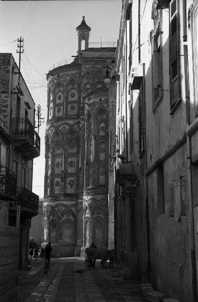 Italia del Sud. Monreale - centro storico