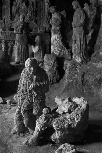 Italia del Sud. Italia Magica - Calabria - Pizzo Calabro - Grotta di Piedigrotta - tufo - sculture