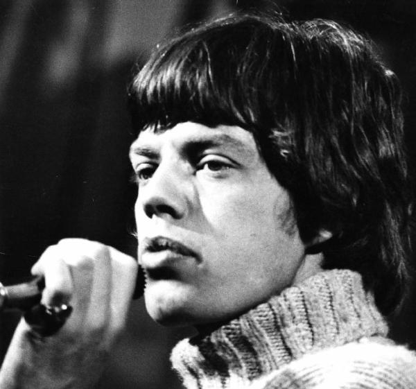 Il cantante rock Mick Jagger durante un concerto