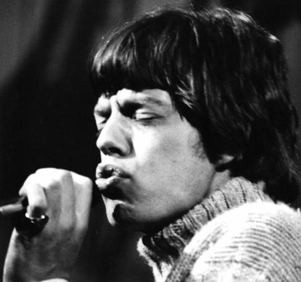 Il cantante rock Mick Jagger durante un concerto