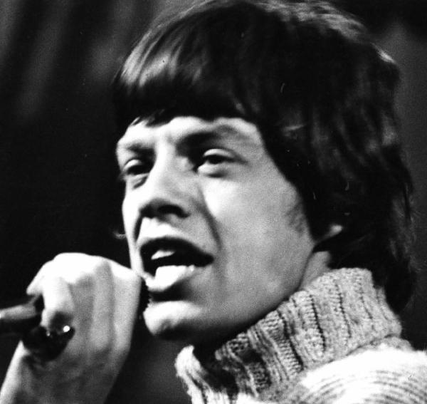 Il cantante rock Mick Jagger durante un concerto