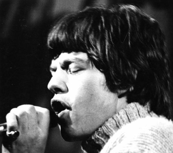 Il cantante rock Mick Jagger durante un concerto