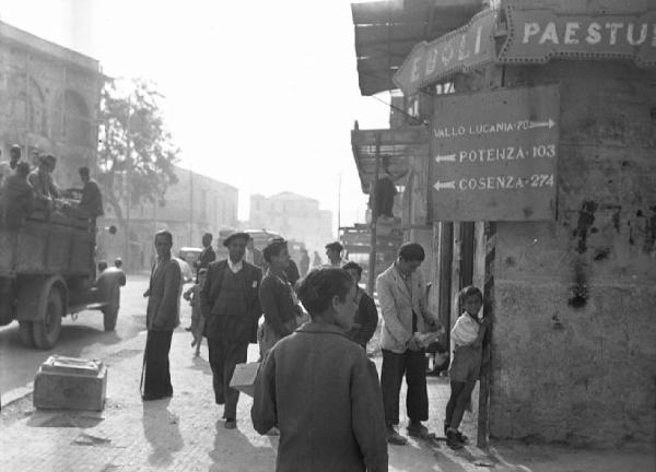 Italia del Sud. Nocera Inferiore - segnaletica urbana - cartelli stradali