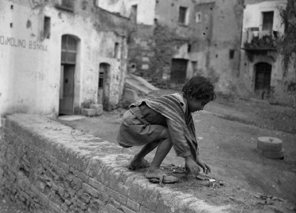 Italia del Sud. Bernalda - bambino