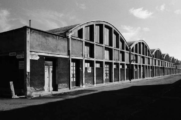 Ritratti di fabbriche 1978-1980. Milano - Via Mecenate - Edificio industriale / fabbrica