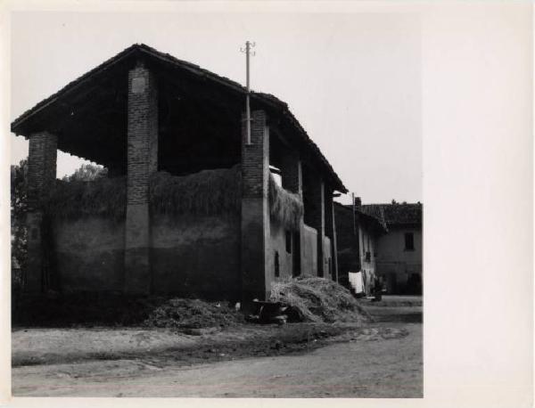 Zibido San Giacomo - Podere Badile - Cascina Maggiore - Stalla