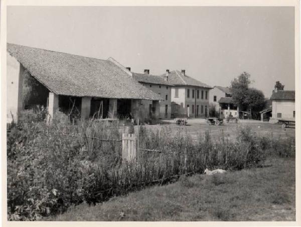 Bastida Pancarana - Cascina San Simone - Stalla e casa padronale