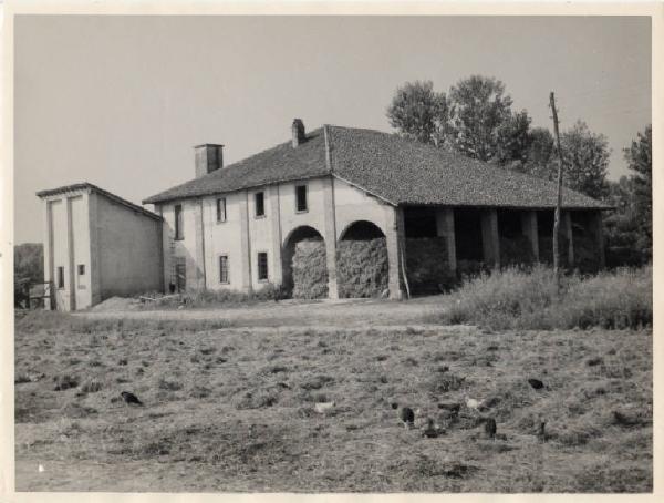 Casaletto Lodigiano - Cascina Villa Rossa - Pila, casa del mugnaio e portico dell'essiccatoio