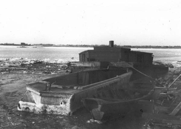 Seconda Guerra Mondiale - Imbarcazioni - Fiume Dnieper - Ucraina