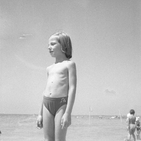 Ritratto infantile - Bambina in spiaggia