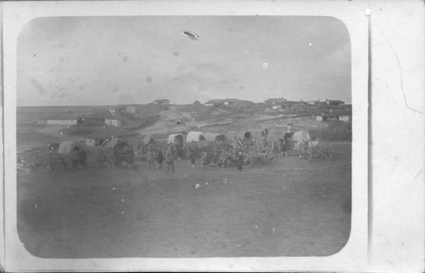 Croce Rossa Italiana - Ospedale da Guerra n. 8 - Trasporto con carri a trazione animale -- Bulgaria - Svilengrad