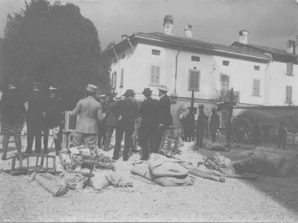 Croce Rossa Italiana - Comitato di Sezione di Bergamo - Corpo Militare - Personale / Croce Rossa Italiana - Comitato di Sezione di Bergamo - Ospedale da Guerra n. 7 - Materiale per accampamenti militari