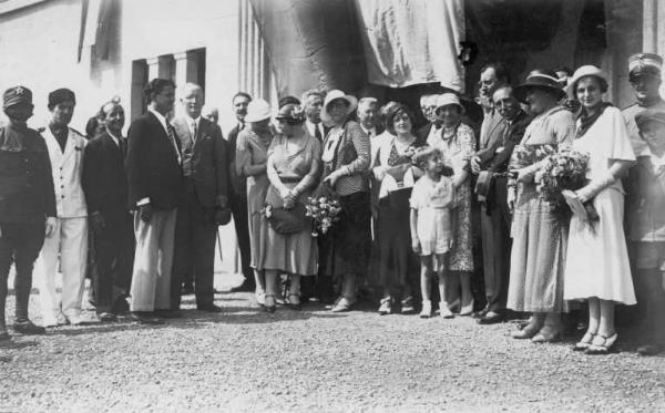 Autorità civili e autorità militari -- Bergamo - Valtesse - Colonia elioterapica del Comitato Provinciale di Bergamo della Croce Rossa Italiana