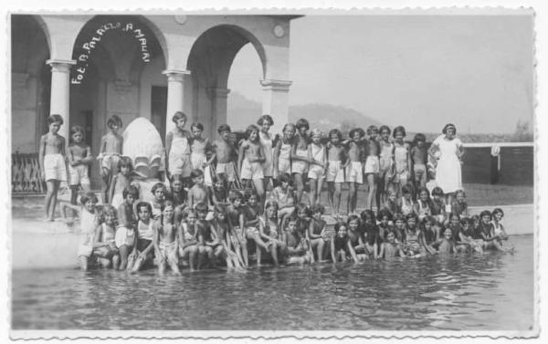 Bergamo - Valtesse - Campo Polisportivo Mario Brumana - Piscina / Fanciulli -- Bergamo - Valtesse - Colonia elioterapica del Comitato Provinciale di Bergamo della Croce Rossa Italiana