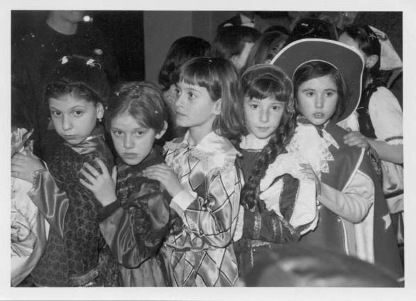 Fanciulle - Costumi di Carnevale -- Bergamo - Teatro Donizetti