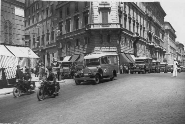 Croce Rossa Italiana - Autoambulanze Alfa Romeo -- Roma