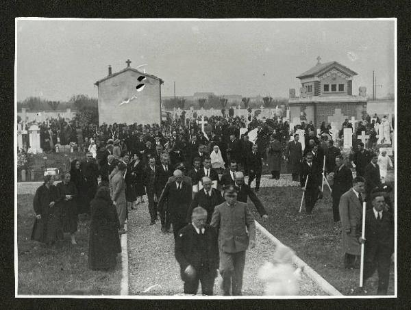 Lombardia - Funerale di Angelo Fontana Cavaliere del Lavoro