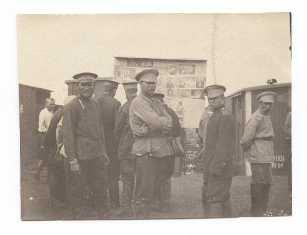 Guerra russo-giapponese - Ritratto di gruppo maschile - Militari - Soldati russi in attesa dell'armistizio - Russia - Manciuria
