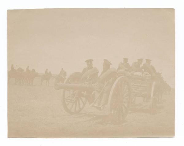 Guerra russo-giapponese - Russia - Manciuria - Mukden - Carovana di barelle della Croce Rossa portate da muli per il trasporto dei feriti