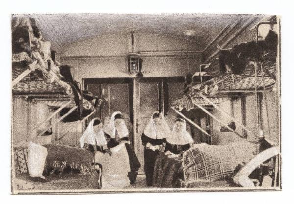 Guerra russo-giapponese - Russia - Crocerossine in una carrozza di treno ospedale