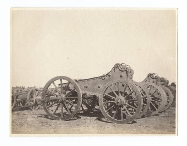 Guerra russo-giapponese - Russia - Manciuria - Khosciulinza - Affusti di batteria di cannoni da assedio da 6 pollici
