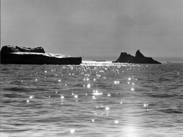 Groenlandia occidentale - Nord dell'Oceano Atlantico - Baia di Baffin? - Icebergs