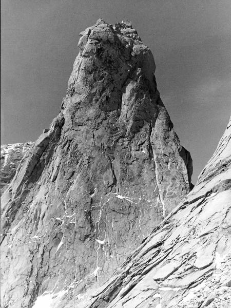 Patagonia cilena - Provincia di Ultima Esperanza - Ande patagoniche - Massiccio del Paine - Torri del Paine - Torre innominata