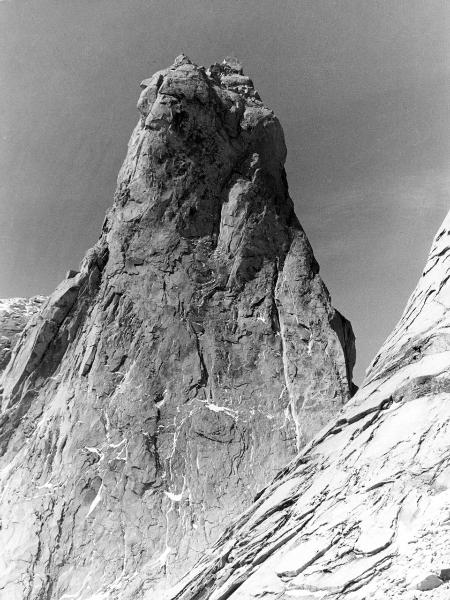 Patagonia cilena - Provincia di Ultima Esperanza - Ande patagoniche - Massiccio del Paine - Torri del Paine - Torre innominata