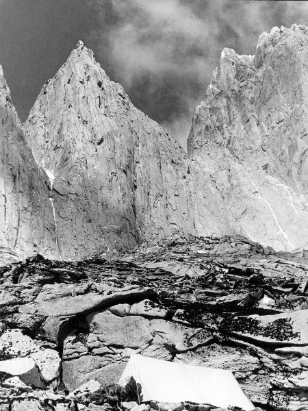 Patagonia cilena - Provincia di Ultima Esperanza - Ande patagoniche - Massiccio del Paine - Torri del Paine - Torre nord - Campo 4 - Tenda