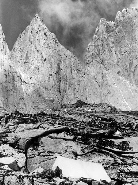 Patagonia cilena - Provincia di Ultima Esperanza - Ande patagoniche - Massiccio del Paine - Torri del Paine - Torre nord - Campo 4 - Tenda