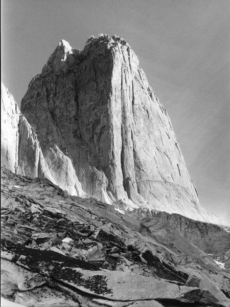 Patagonia cilena - Provincia di Ultima Esperanza - Ande patagoniche - Massiccio del Paine - Torre centrale del Paine