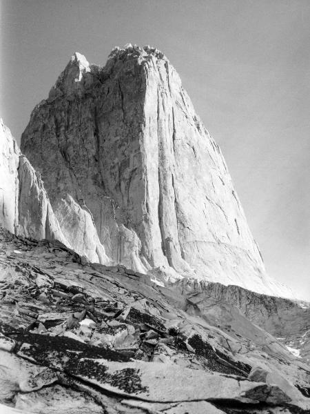 Patagonia cilena - Provincia di Ultima Esperanza - Ande patagoniche - Massiccio del Paine - Torre centrale del Paine