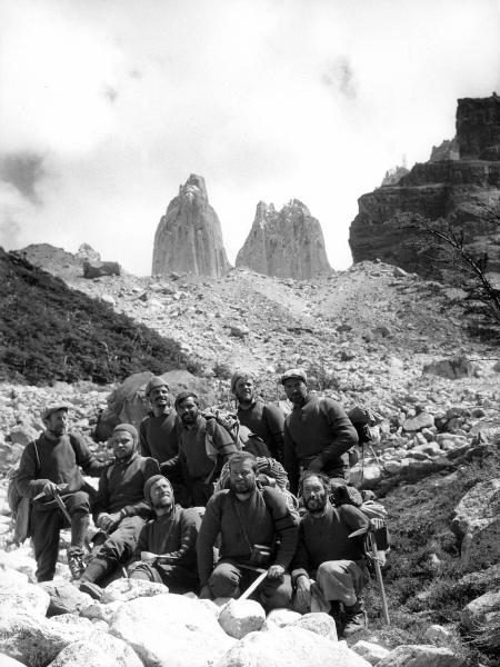 Ritratto di gruppo - Alpinisti - Barmasse, Gino - Bich, Jean - Carrel, Leonardo - Carrel, Marcello - Gobbi, Toni - Monzino, Guido - Pellissier, Camillo - Pession, Pacifico - Pession, Pierino