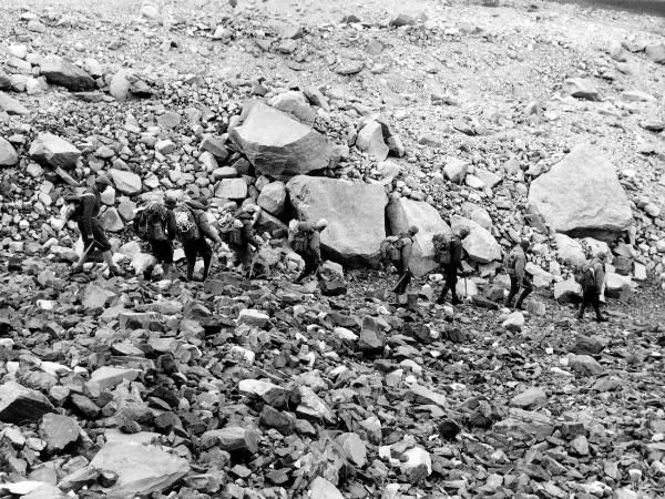 Patagonia cilena - Provincia di Ultima Esperanza - Ande patagoniche - Massiccio del Paine - Torri del Paine - Alpinisti