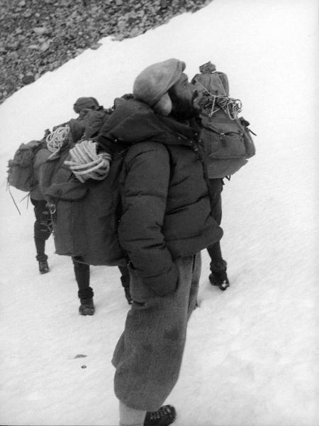 Ritratto - Uomo - Alpinista - Carrel, Marcello - Patagonia cilena - Provincia di Ultima Esperanza - Ande patagoniche - Massiccio del Paine - Torri del Paine