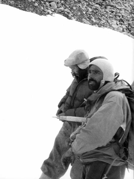 Ritratto di gruppo - Alpinisti - Carrel, Marcello - Pellissier, Camillo - Patagonia cilena - Provincia di Ultima Esperanza - Ande patagoniche - Massiccio del Paine - Torri del Paine