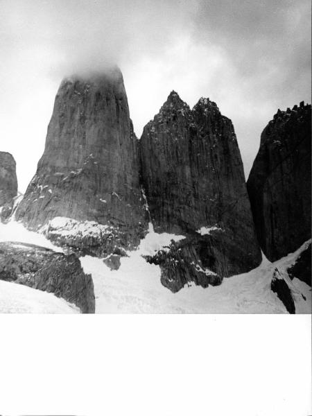 Patagonia cilena - Provincia di Ultima Esperanza - Ande patagoniche - Massiccio del Paine - Torre centrale - Torre nord