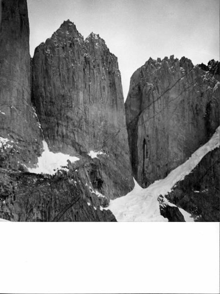 Patagonia cilena - Provincia di Ultima Esperanza - Ande patagoniche - Massiccio del Paine - Torre nord