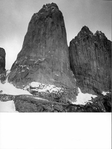 Patagonia cilena - Provincia di Ultima Esperanza - Ande patagoniche - Massiccio del Paine - Torre centrale - Torre nord