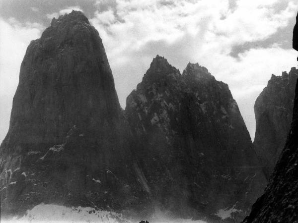 Patagonia cilena - Provincia di Ultima Esperanza - Ande patagoniche - Massiccio del Paine - Torre centrale - Torre nord