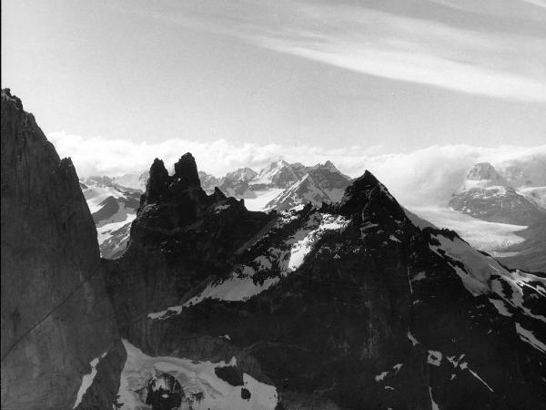 Patagonia cilena - Provincia di Ultima Esperanza - Ande patagoniche - Massiccio del Paine - Torri del Paine - Vette - Ghiacciai