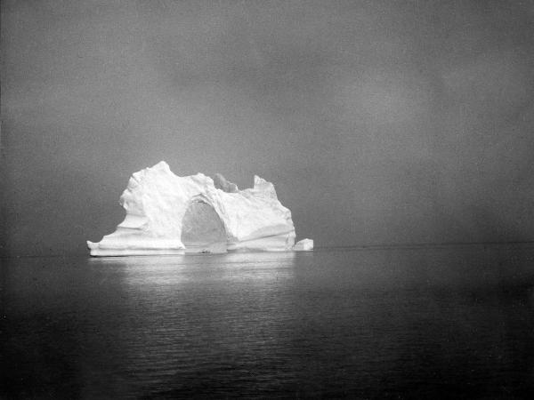 Groenlandia occidentale - Nord dell'Oceano Atlantico - Baia di Baffin - Iceberg