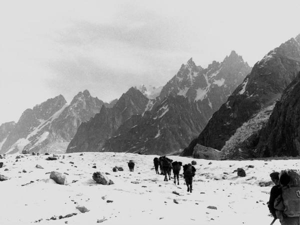 Groenlandia -Isole Menander - montagne - ghiaccio - uomini