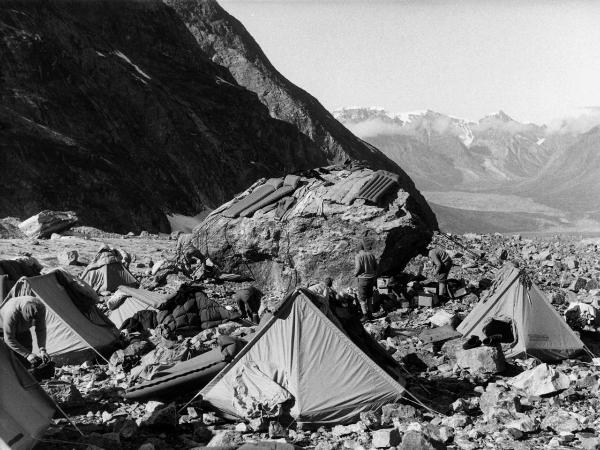 Groenlandia- Isole Menander- rocce- tenda