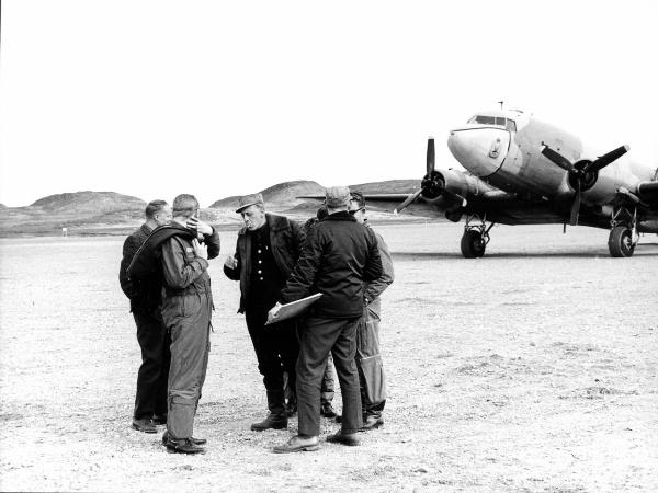 Groenlandia - uomini- aereo- pista