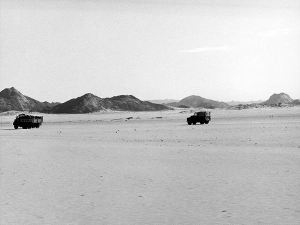 Hoggar - deserto -furgoni