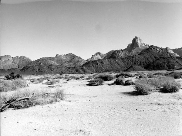 Hoggar- deserto- vette - rocce